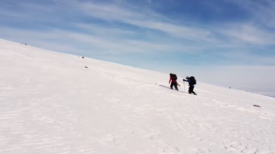 Tunceli’de dağcılar 13 km’lik kış rotası oluşturdu