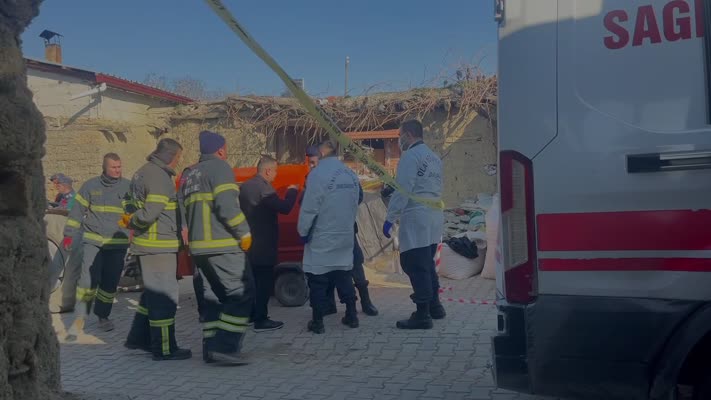 Yem karma makinesine düşen adam yaşamını yitirdi