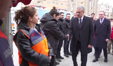 Mardin ve Siirt’te 6 Şubat depremi için anma etkinliği düzenlendi