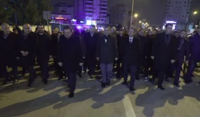 Gaziantep’te depremzedeler için sessiz yürüyüş düzenlendi