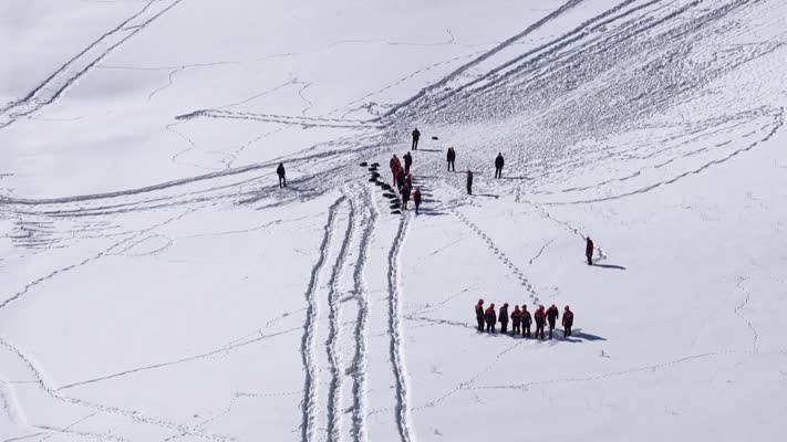 AFAD ekipleri Van’da çığda arama kurtarma eğitimi alıyor