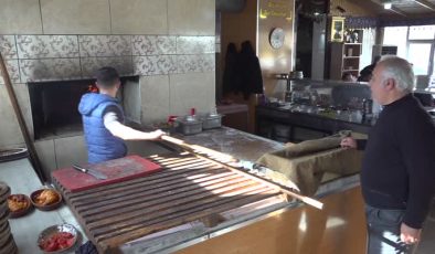 Adıyaman’ın unutulmaz simaları lokanta duvarında yaşatılıyor