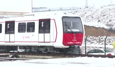 Türkiye’nin ilk milli metrosu test sürüşüne çıktı