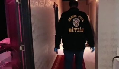 Bitlis merkezli fuhuş çetesine darbe: 9 şüpheli yakalandı