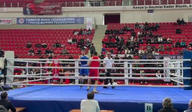 Boks şampiyonası Konya’da, 417 sporcu kıyasıya yarışıyor