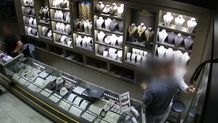 Çalıştığı kuyumcudan yaklaşık 3 kilogram altın çalan zanlı tutuklandı