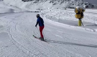 Dağ Kayağı Türkiye Şampiyonası’nın birinci ayağı Erciyes’te başladı