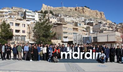 Dicle Elektrik’ten burs kazanan öğrenciler Mardin’de buluştu