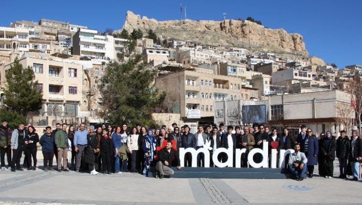 Dicle Elektrik’ten burs kazanan öğrenciler Mardin’de buluştu