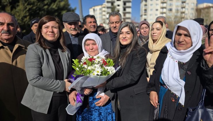 Diyarbakır Eş Başkanı Serra Bucak’tan Van’a dayanışma ziyareti
