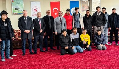 Diyarbakır İl Müftüsü Büyük, gençlerle bir araya geldi