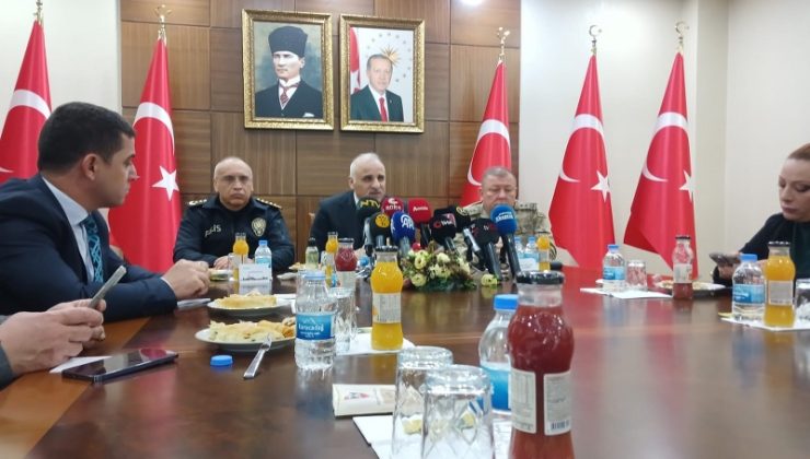Diyarbakır Valisi Zorluoğlu’ndan Büyükşehir Belediyesi’ne tuvalet açıklaması