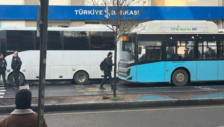 Diyarbakır Yenişehir’de Belediye Otobüsü, Çevik Kuvvet Otobüsüne Çarptı