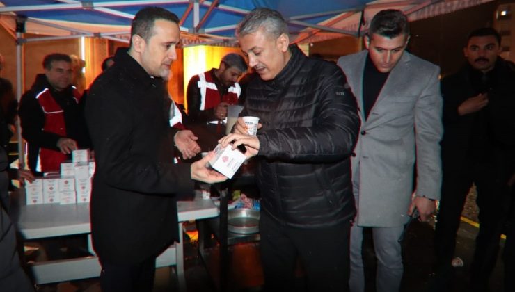 Diyarbakır ve çevre illerde kandil simidi dağıtıldı