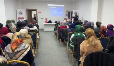 Elazığ’da anneler yangınla mücadele eğitimi alıyor