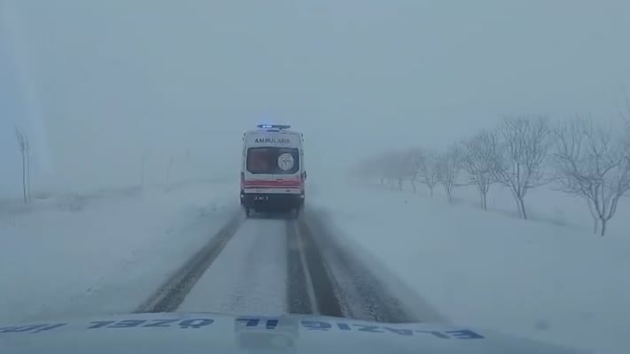 Elazığ’da kar nedeniyle 162 yerleşim yerine ulaşım sağlanamıyor