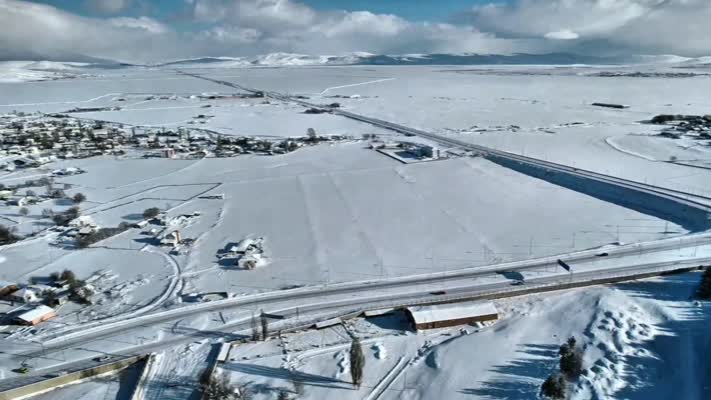 Erzurum, Ardahan, Ağrı ve Kars kara teslim, sıcaklık -22 dereceye düştü
