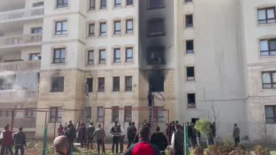 Mardin’de apartmanda yangın, 8 kişi dumandan etkilendi