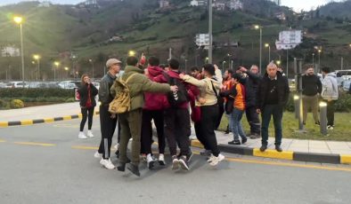 Galatasaray, Rize’ye ulaştı, taraftardan coşkulu karşılama