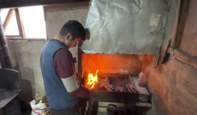 Genç imalatçı Karabörk bıçağını kültürel miras olarak yaşatıyor