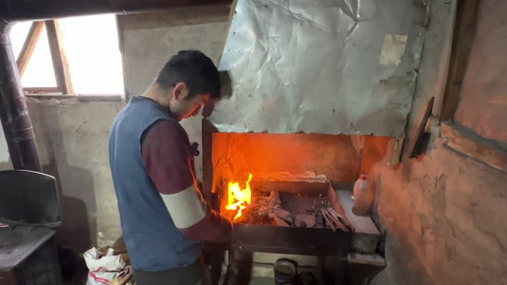 Genç imalatçı Karabörk bıçağını kültürel miras olarak yaşatıyor