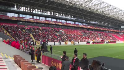 Göztepe Kulübünün 100. yıl logosu ve kutlama programı tanıtıldı