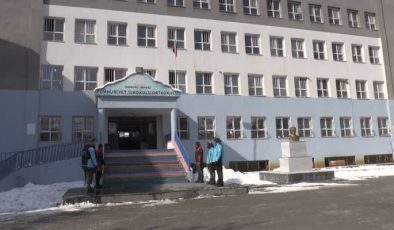 Hakkari’de AFAD öncülüğünde deprem tatbikatı yapıldı