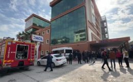Hatay’da özel hastanede korkutan yangın, tahliye başladı