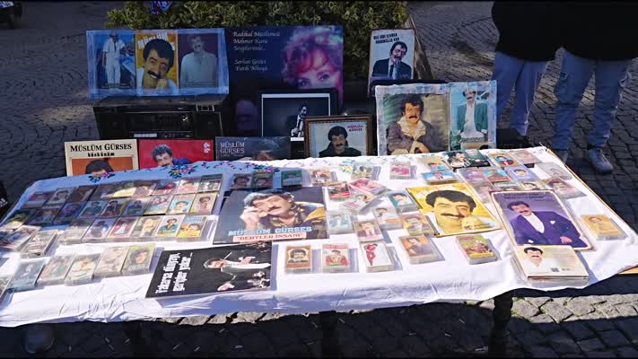 Müslüm Gürses anıldı, hayranları duygusal anlar yaşadı