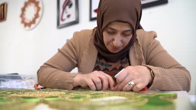 Sabır ve sanatın buluştuğu atölye: Kadınlar filografi ile hayata dokunuyor