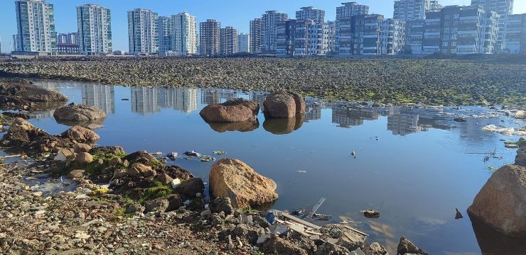 Diyarbakır’da patlayan logar mahalleliyi tehdit ediyor