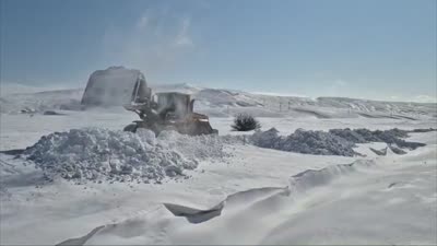 Van, Muş ve Hakkari’de olumsuz hava nedeniyle 28 yerleşim yolu kapandı