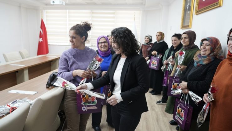 Kulp Belediyesi’nde 8 Mart dünya emekçi kadınlar günü etkinlikleri başladı