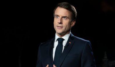 Macron, Trump ve Zelenski ile Ukrayna için görüştü