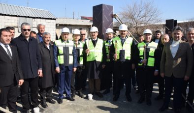 Malabadi Köprüsü Mesire Alanı için çivi çakma töreni yapıldı