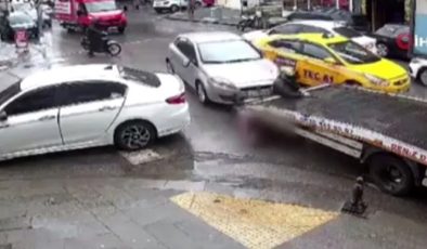 Pendik’te otomobilinin dikiz aynasını kırdığı için motosikletliyi ezen sürücü adliyede