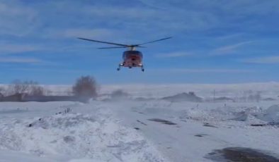 Bingöl’de kar nedeniyle mahsur kalan hasta helikopterle taşındı