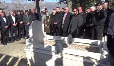Şampiyon güreşçi Hüseyin Akbaş, vefatının 36. yılında kabri başında anıldı