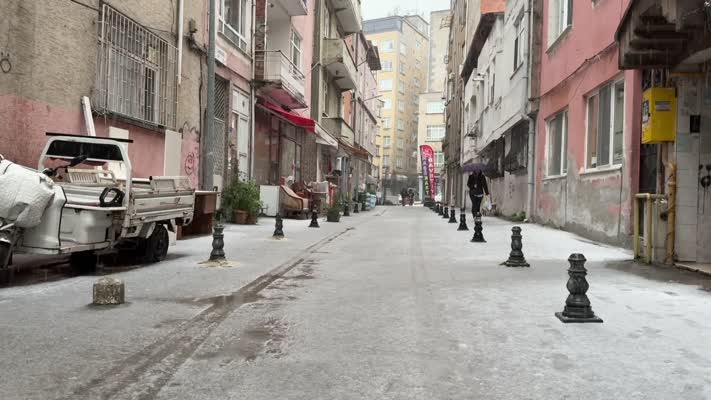 Samsun beyaza büründü, kar yağışı etkisini artırdı
