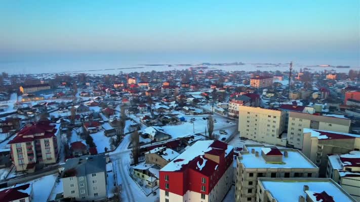Sibirya soğukları Göle’yi dondurdu: Sıcaklık -32 derece