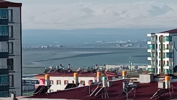 Karacadağ yeniden beyaza büründü