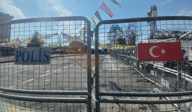 Diyarbakır’da ‘Barış ve Özgürlük’ mitingi için hazırlıklar tamamlandı