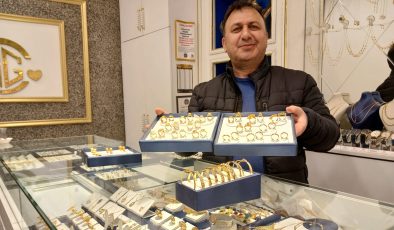 Diyarbakır kuyumcularında 14 Şubat hareketliliği başladı