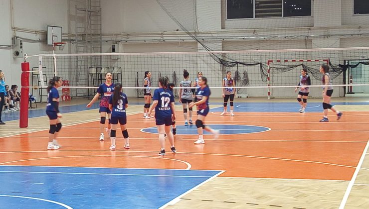 Okul sporlarının sultan kızları Türkiye Finallerine göz dikti
