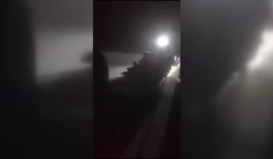 Karla kaplı köyde hasta için seferberlik, tahta kızakla ambulansa ulaştırıldı