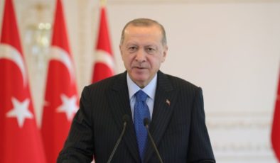 Cumhurbaşkanı Erdoğan, Alev Alatlı’yı vefat yıl dönümünde andı