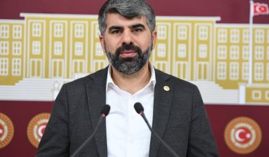 HÜDA PAR’dan başıboş köpeklerle ilgili soru önergesi