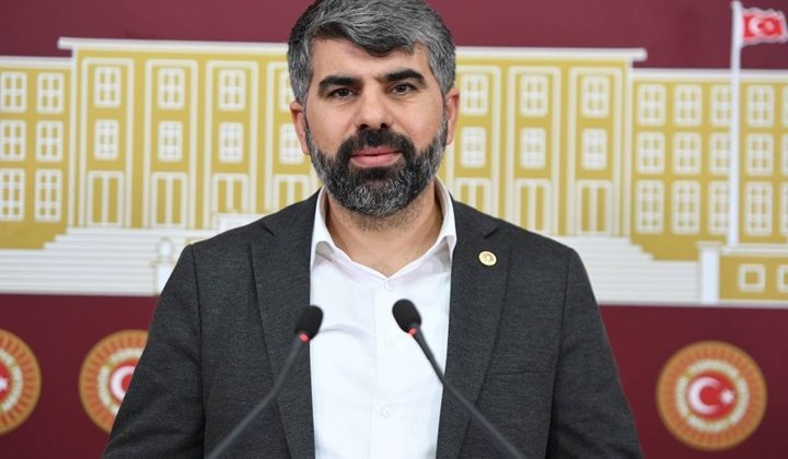 HÜDA PAR’dan başıboş köpeklerle ilgili soru önergesi