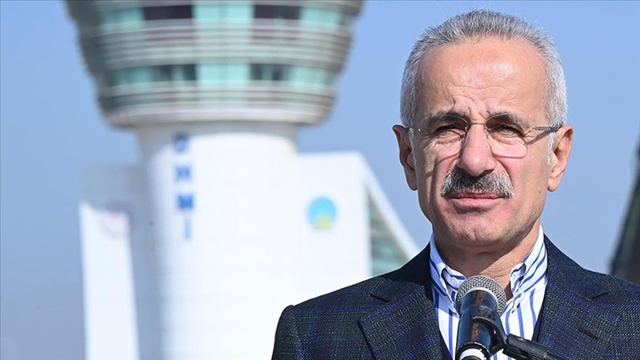 İstanbul ile Dalaman havalimanlarında hava trafiği milli “İRADE” yazılımıyla kontrol edilecek
