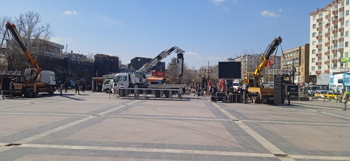 Dağkapı meydanında hazırlık başladı